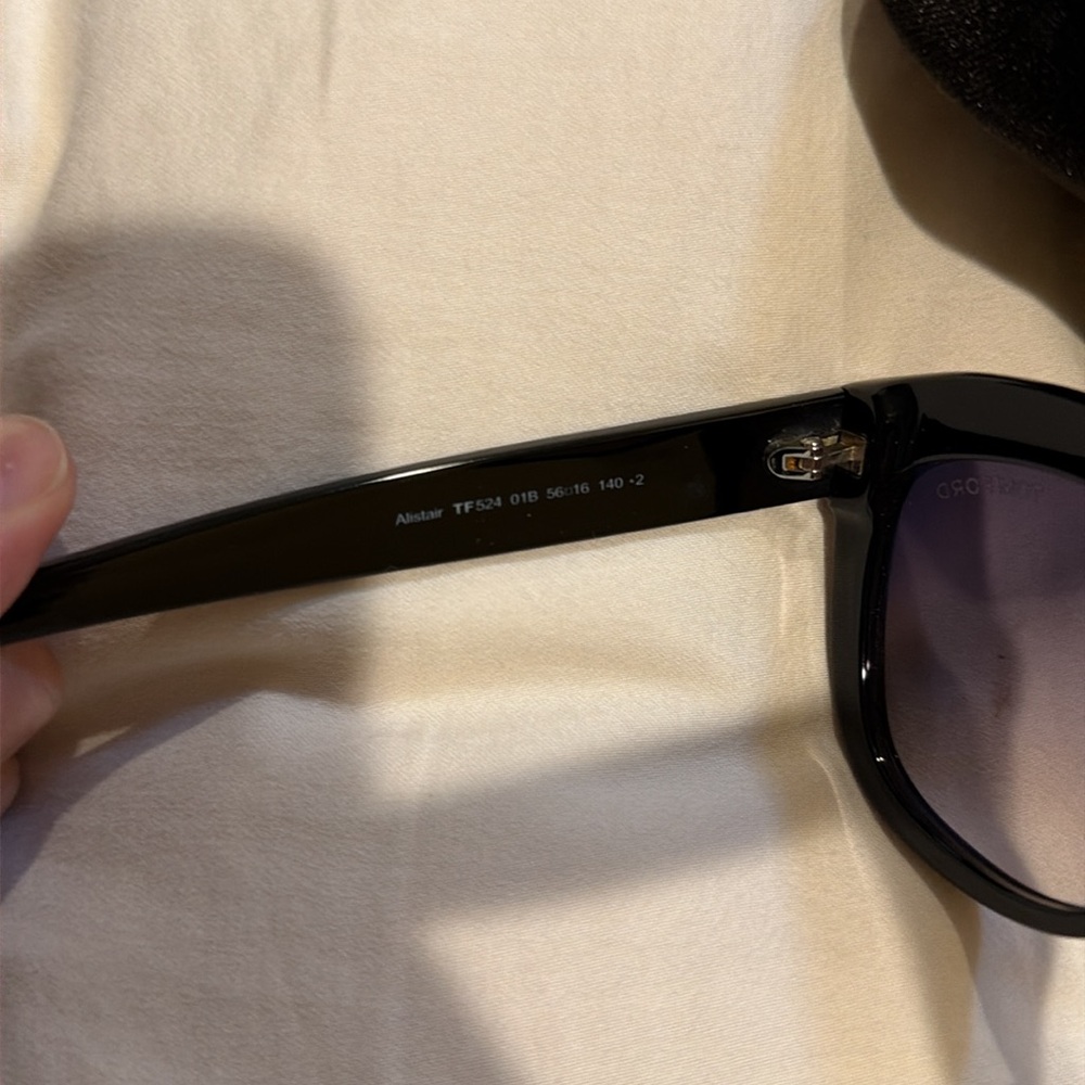 Tom Ford Sunglasses - Picture 11 of 12